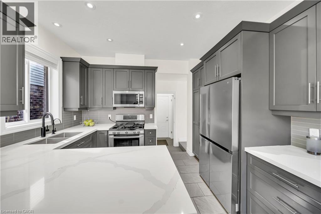433 TWINLEAF Street thumbnail 16