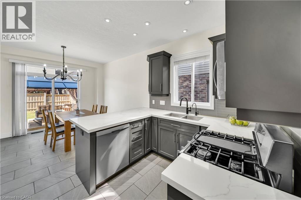 433 TWINLEAF Street thumbnail 17