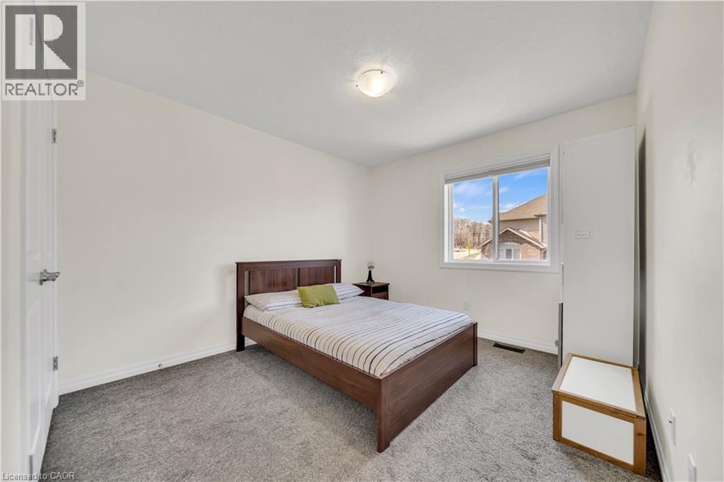 433 TWINLEAF Street thumbnail 34