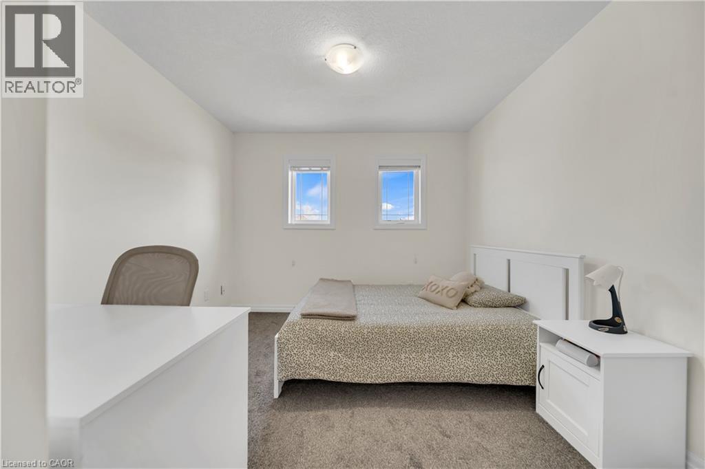 433 TWINLEAF Street thumbnail 35