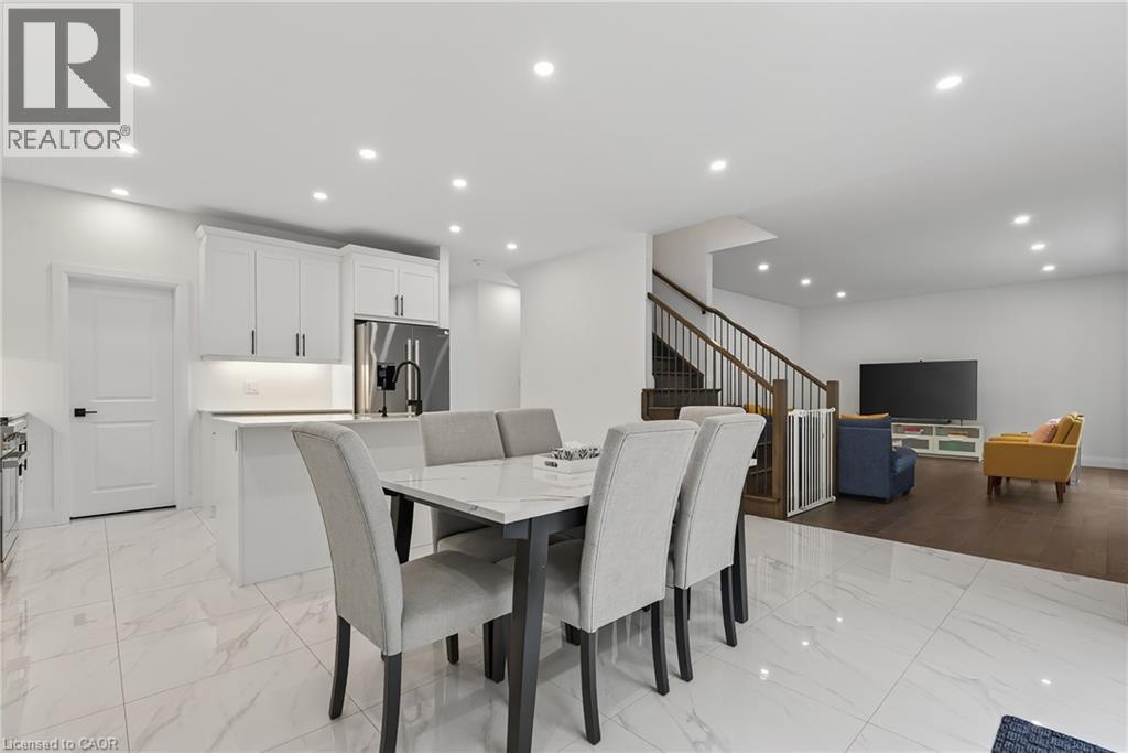 209 JEFFREY Place thumbnail 13