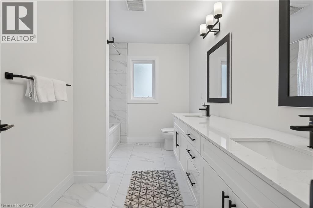 209 JEFFREY Place thumbnail 24