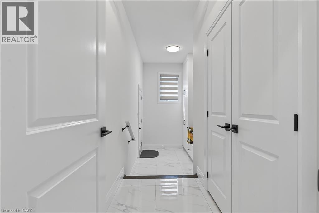 209 JEFFREY Place thumbnail 25