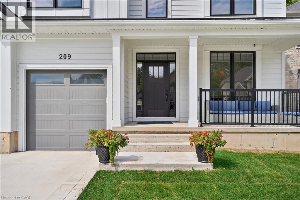 209 JEFFREY Place thumbnail 3