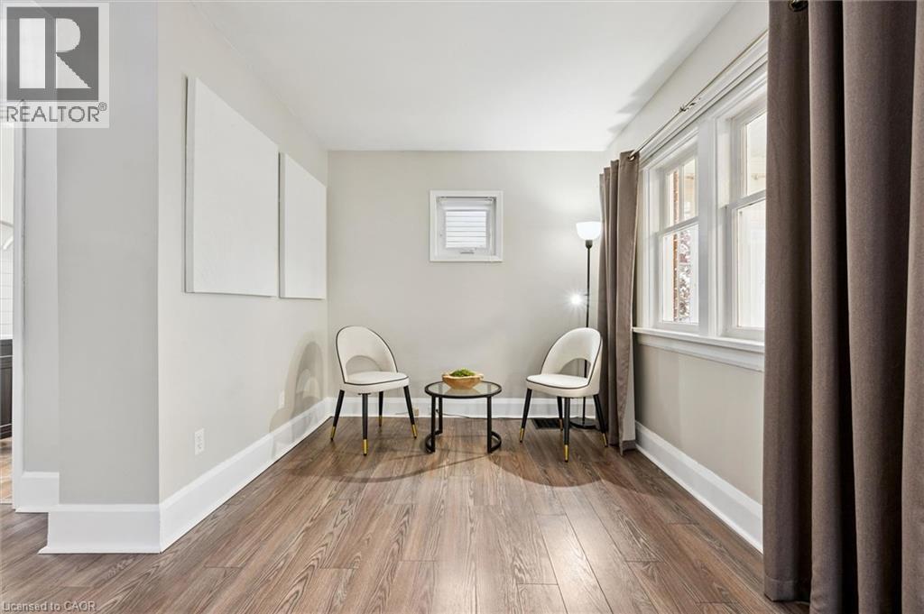 237 S BORDEN Avenue S thumbnail 11