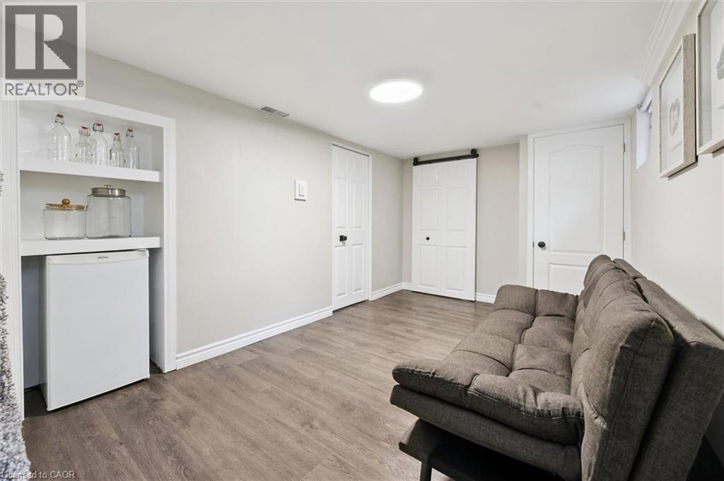 237 S BORDEN Avenue S thumbnail 29