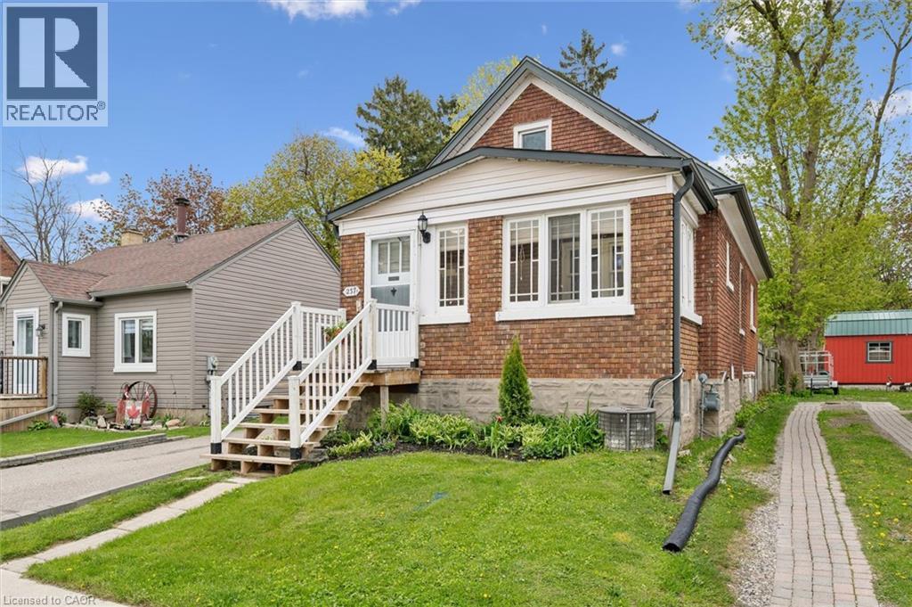 237 S BORDEN Avenue S thumbnail 3