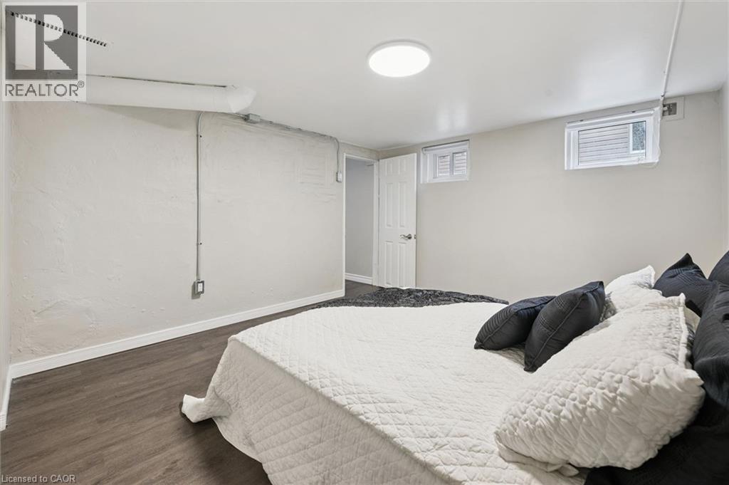 237 S BORDEN Avenue S thumbnail 27