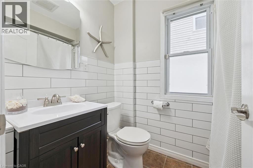 237 S BORDEN Avenue S thumbnail 19
