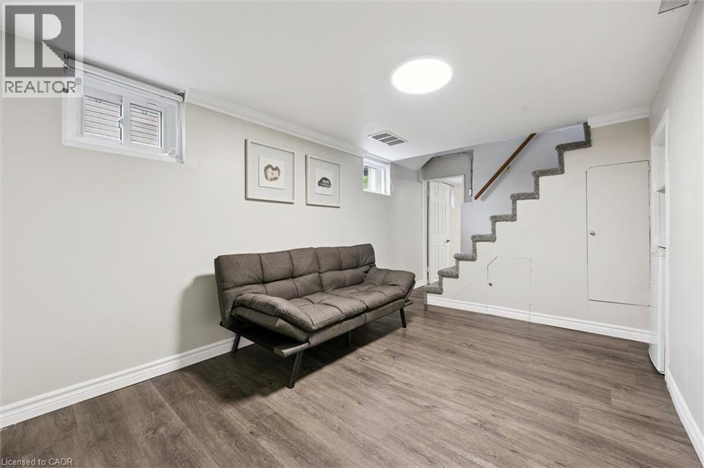 237 S BORDEN Avenue S thumbnail 28