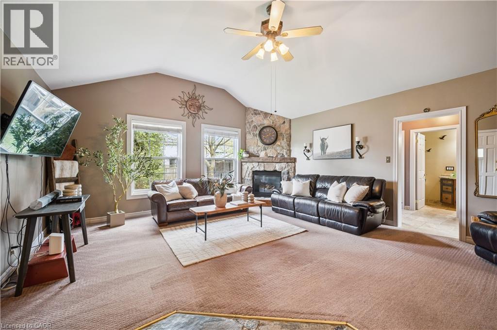 630 ROBERT FERRIE Drive thumbnail 14
