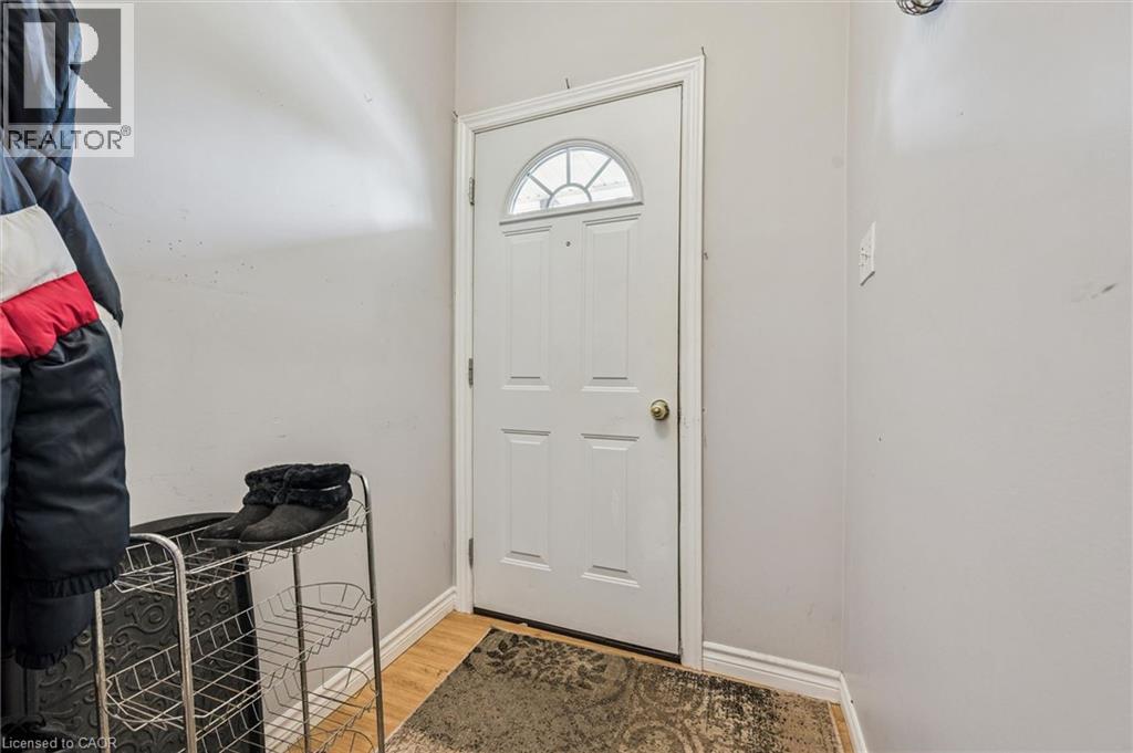 27 ROSEVIEW Avenue thumbnail 6