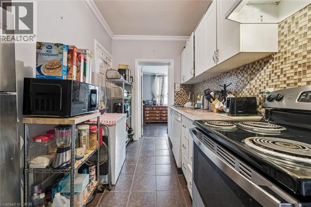 27 ROSEVIEW Avenue thumbnail 21