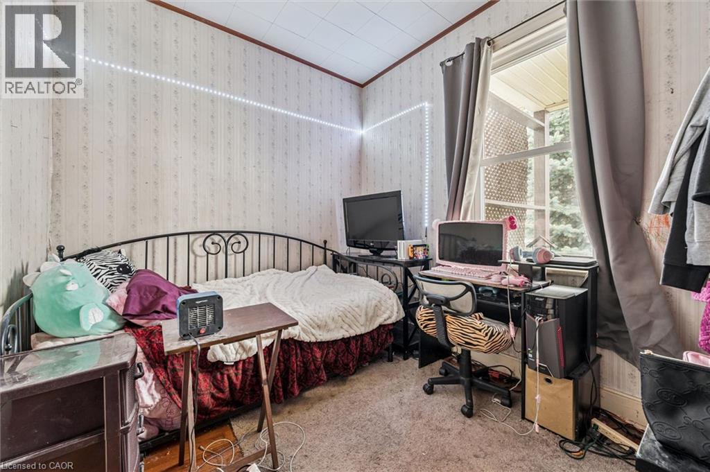 27 ROSEVIEW Avenue thumbnail 18