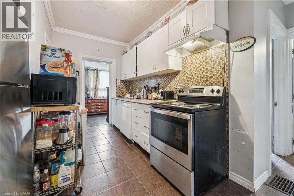 27 ROSEVIEW Avenue thumbnail 20