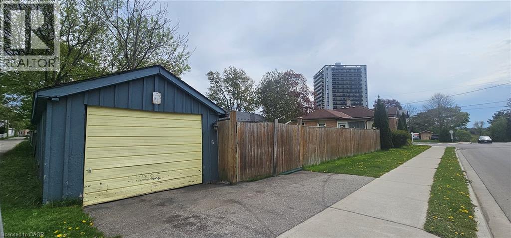 27 ROSEVIEW Avenue thumbnail 43