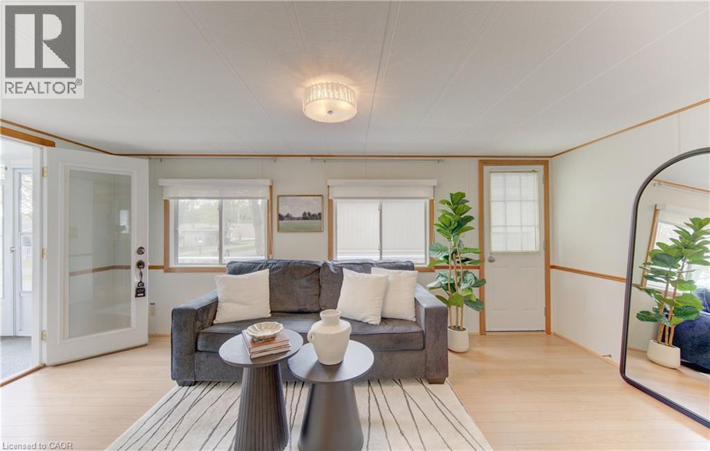 580 BEAVER CREEK Road Unit# 3 thumbnail 23