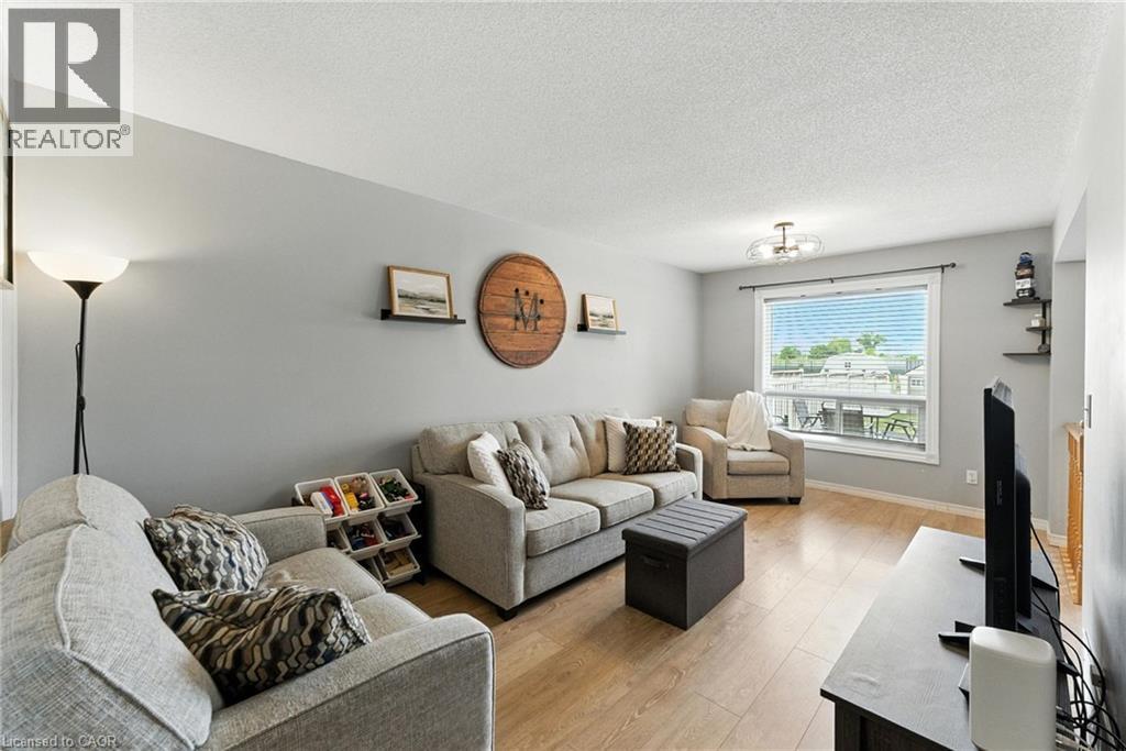 37 HILLTOP Drive thumbnail 11