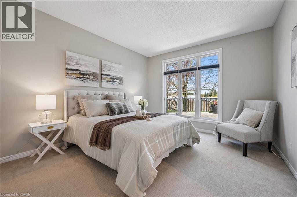 465 COLUMBIA Street W Unit# 4 thumbnail 33