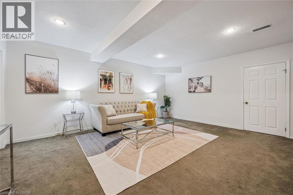 465 COLUMBIA Street W Unit# 4 thumbnail 39