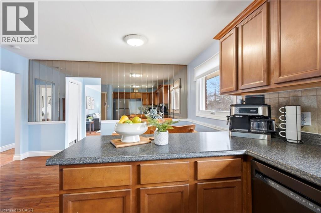 52 BONIFACE Avenue thumbnail 12