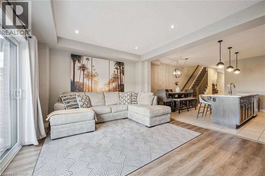 907 ROBERT FERRIE Drive thumbnail 12