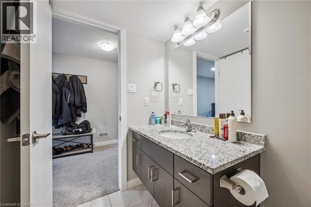 907 ROBERT FERRIE Drive thumbnail 32