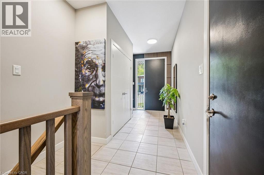 907 ROBERT FERRIE Drive thumbnail 4