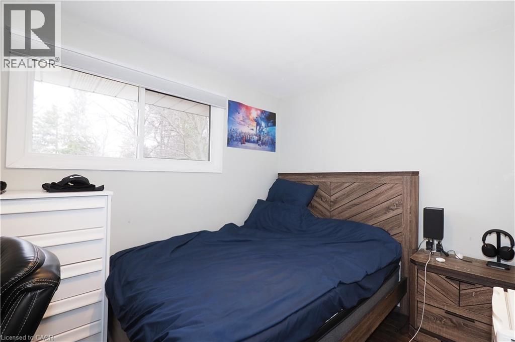 163 PINEGROVE Crescent thumbnail 16