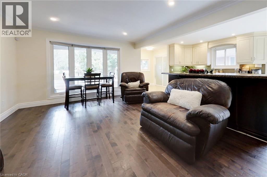 163 PINEGROVE Crescent thumbnail 9