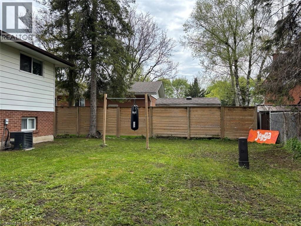163 PINEGROVE Crescent thumbnail 26