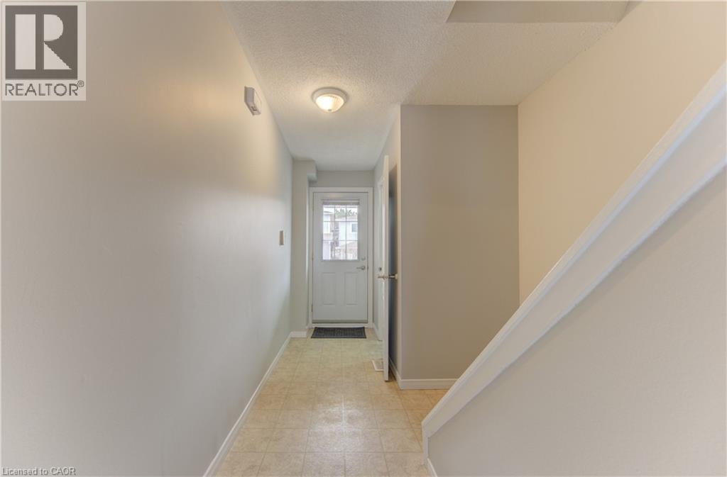 302 BLUEVALE Street N Unit# C thumbnail 5