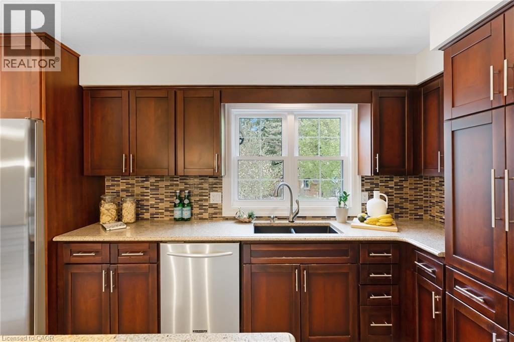286 NORMANDY Avenue thumbnail 18