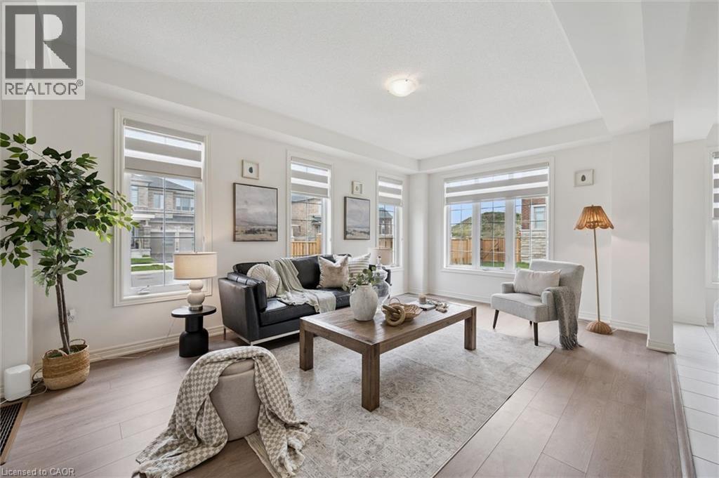 3 GLEDHILL Crescent thumbnail 9