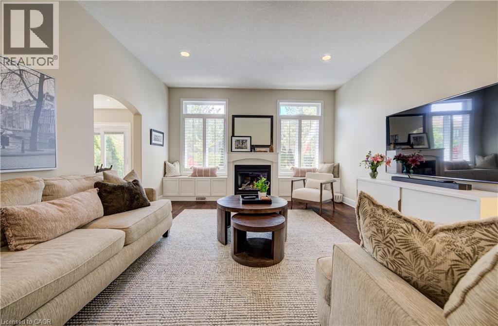 195 WESTCLIFF Way thumbnail 4