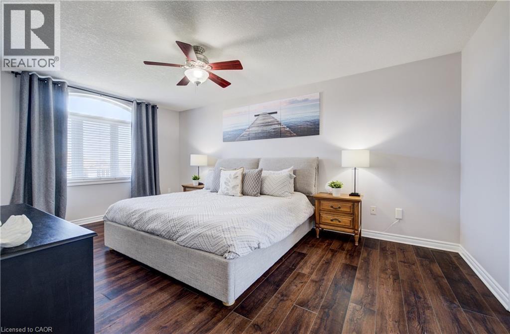 195 WESTCLIFF Way thumbnail 19
