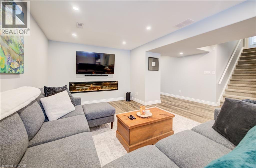 195 WESTCLIFF Way thumbnail 33