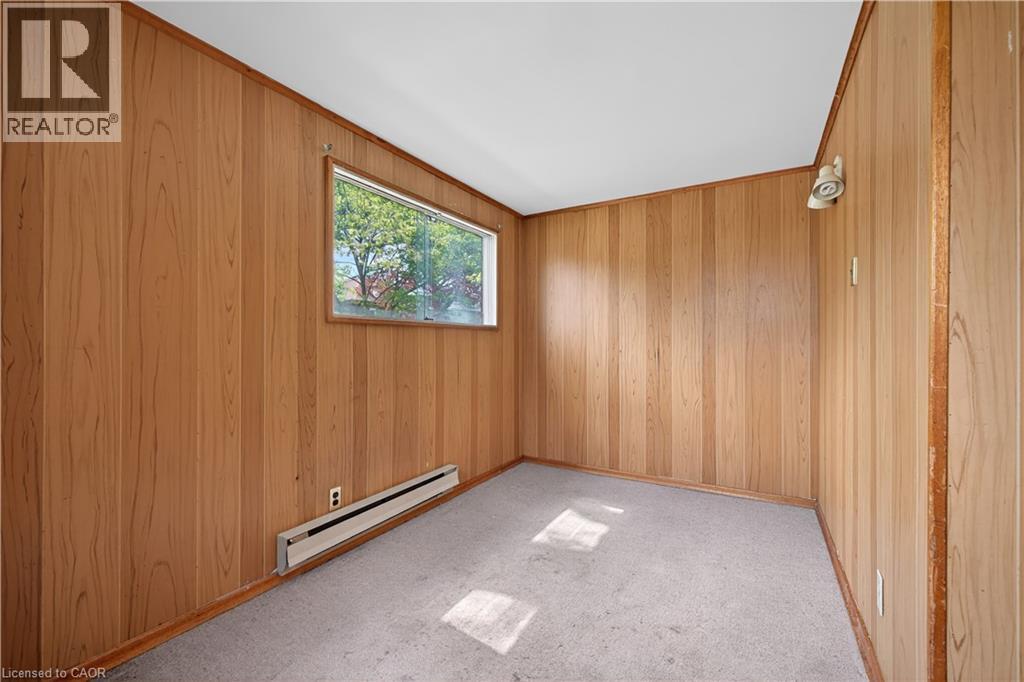 48 STIRLING Avenue N thumbnail 14
