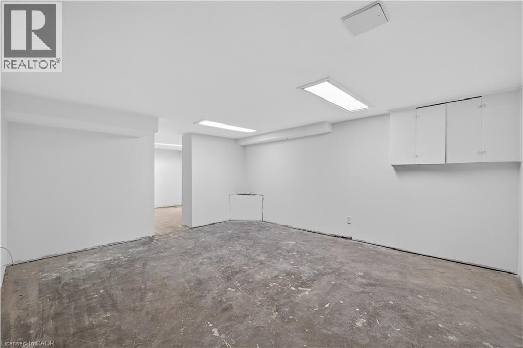 48 STIRLING Avenue N thumbnail 33