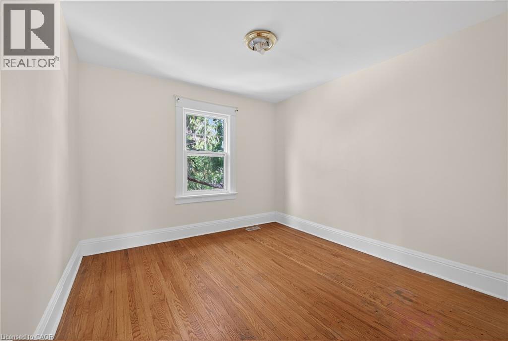 48 STIRLING Avenue N thumbnail 23