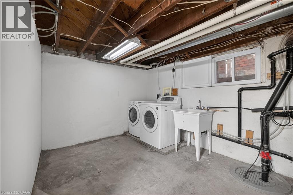 48 STIRLING Avenue N thumbnail 36