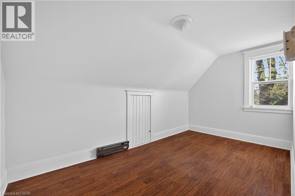 48 STIRLING Avenue N thumbnail 29