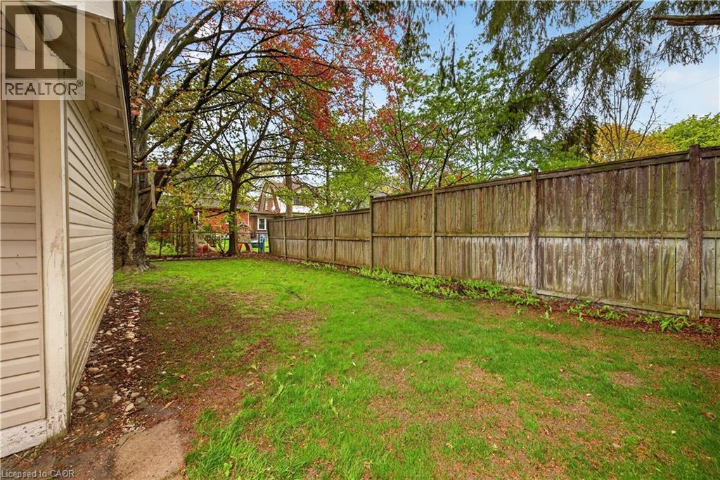 48 STIRLING Avenue N thumbnail 38