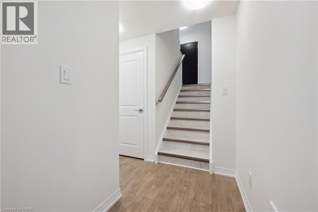 15 STAUFFER WOODS Trail Unit# C11 thumbnail 3