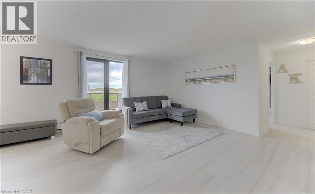 1100 COURTLAND Avenue E Unit# 610 thumbnail 4