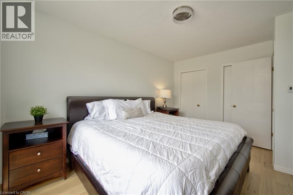 742 BROOKMILL Place thumbnail 18