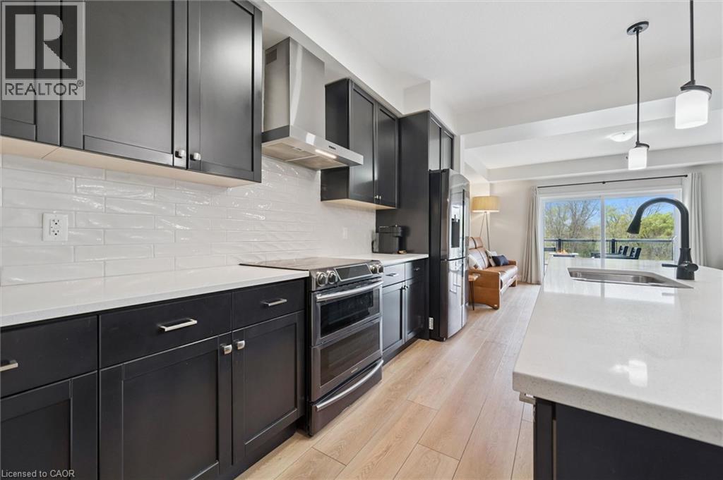 873 ROBERT FERRIE Drive thumbnail 12