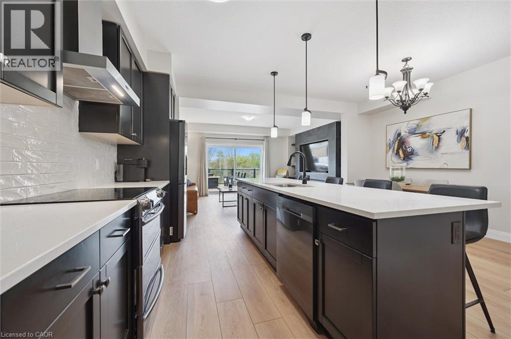 873 ROBERT FERRIE Drive thumbnail 13