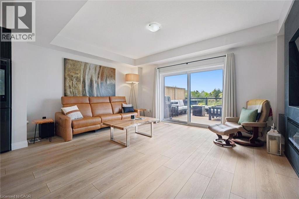 873 ROBERT FERRIE Drive thumbnail 15