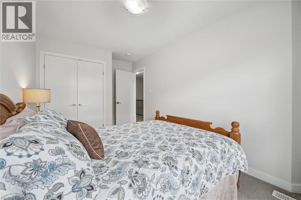 873 ROBERT FERRIE Drive thumbnail 26